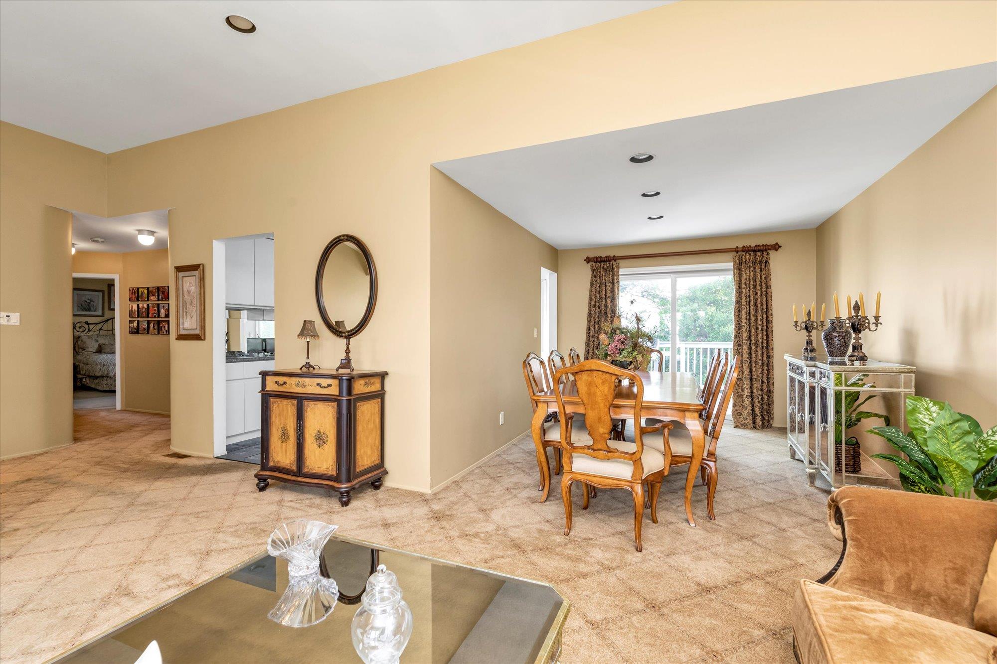 1692 North Gate, Merrick, New York image 4