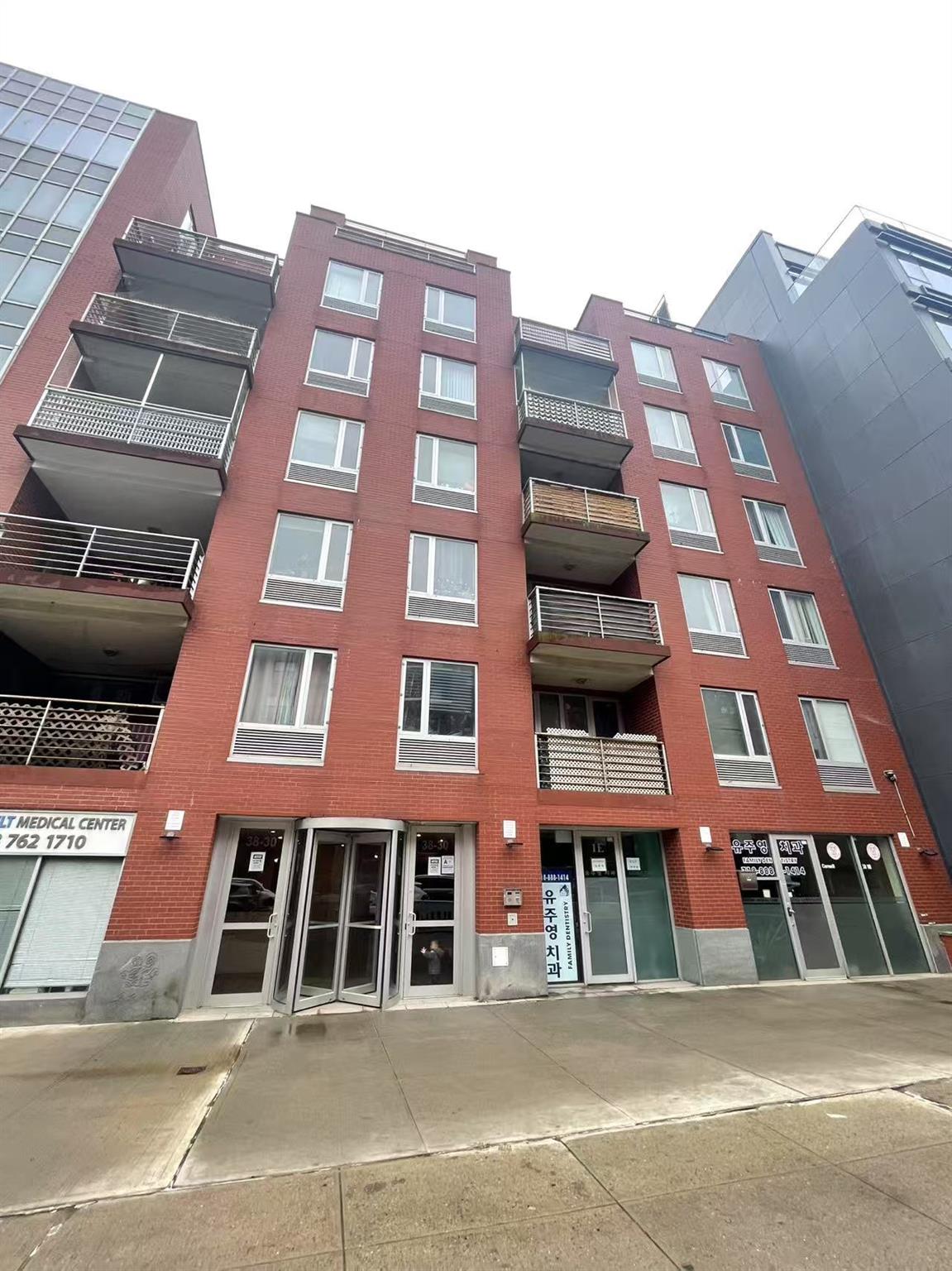 38-34 Parsons Boulevard #5F, Flushing, New York image 2