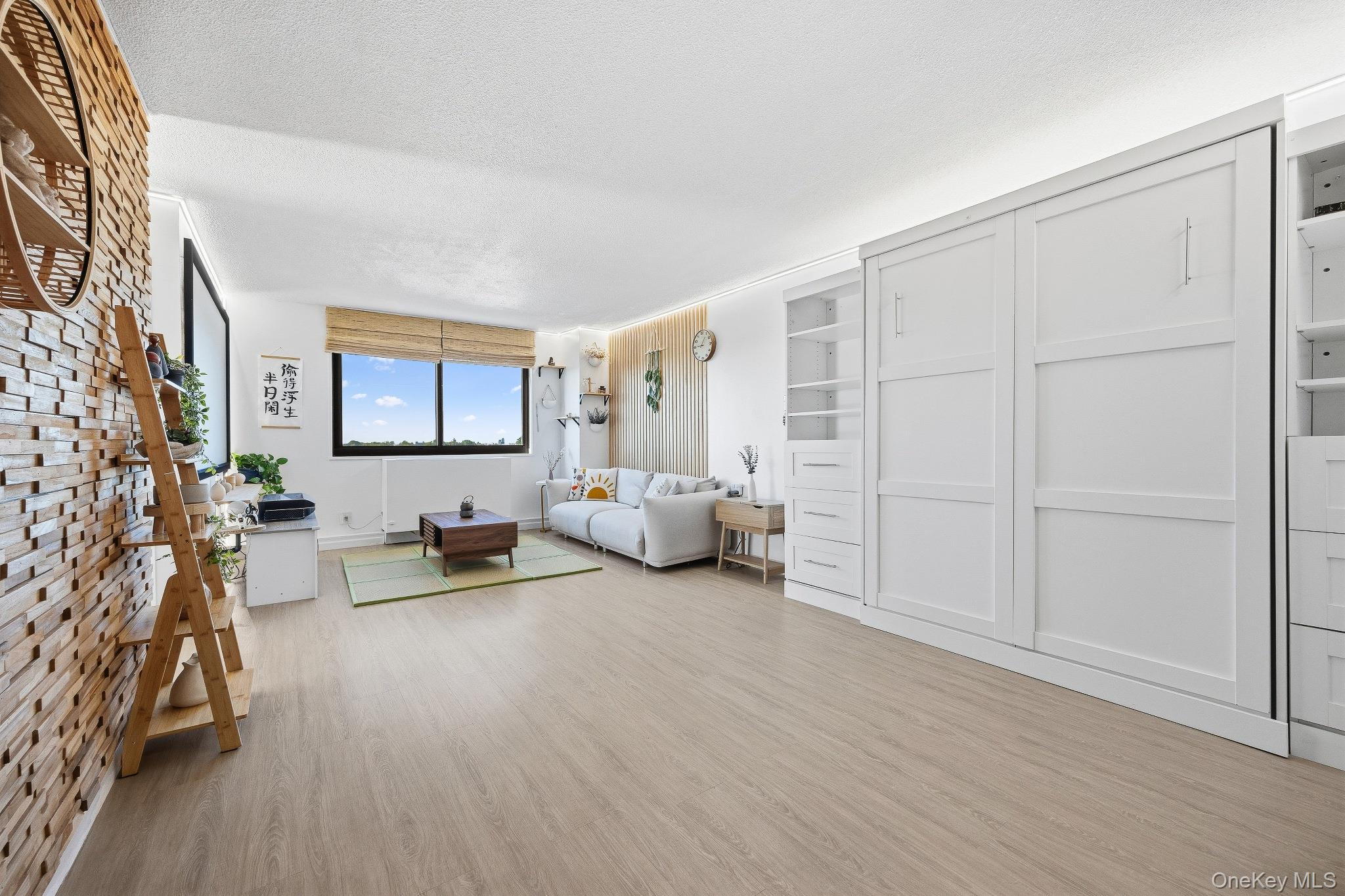 1 Bay Club Drive 12U