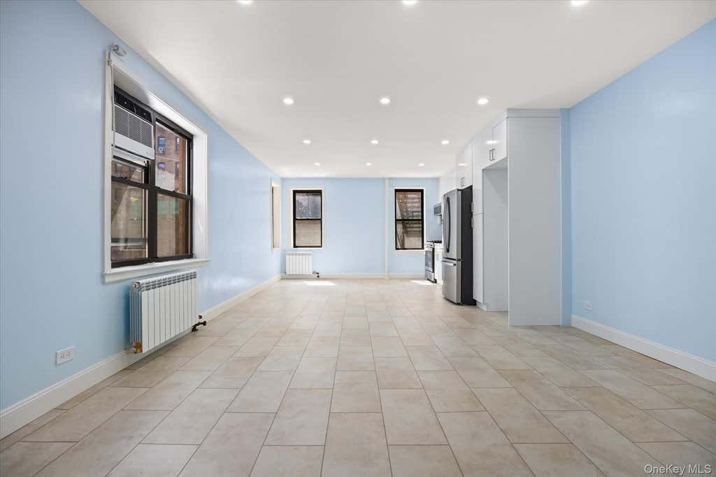 Photo of 25 Indian Road RD #2A, New York (Manhattan), NY 10034 (MLS # 1011317)
