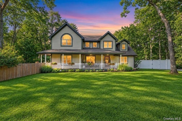 15 HILLCREST AVE, PORT JEFFERSON, NY 11777 - Image bc3ac65cc137aafc80341641e251c8a6/2445030048