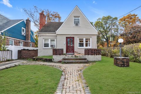 106 W Marshall Street Hempstead NY 11550