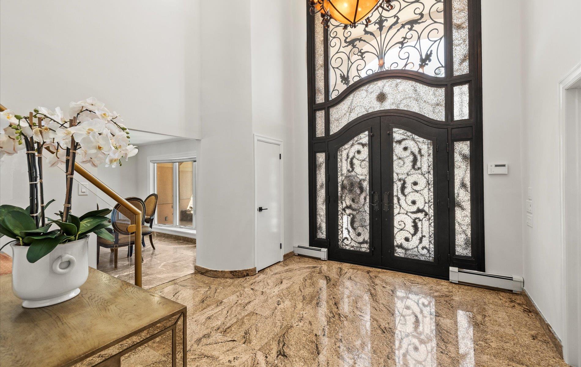 5 Glen Hill Court