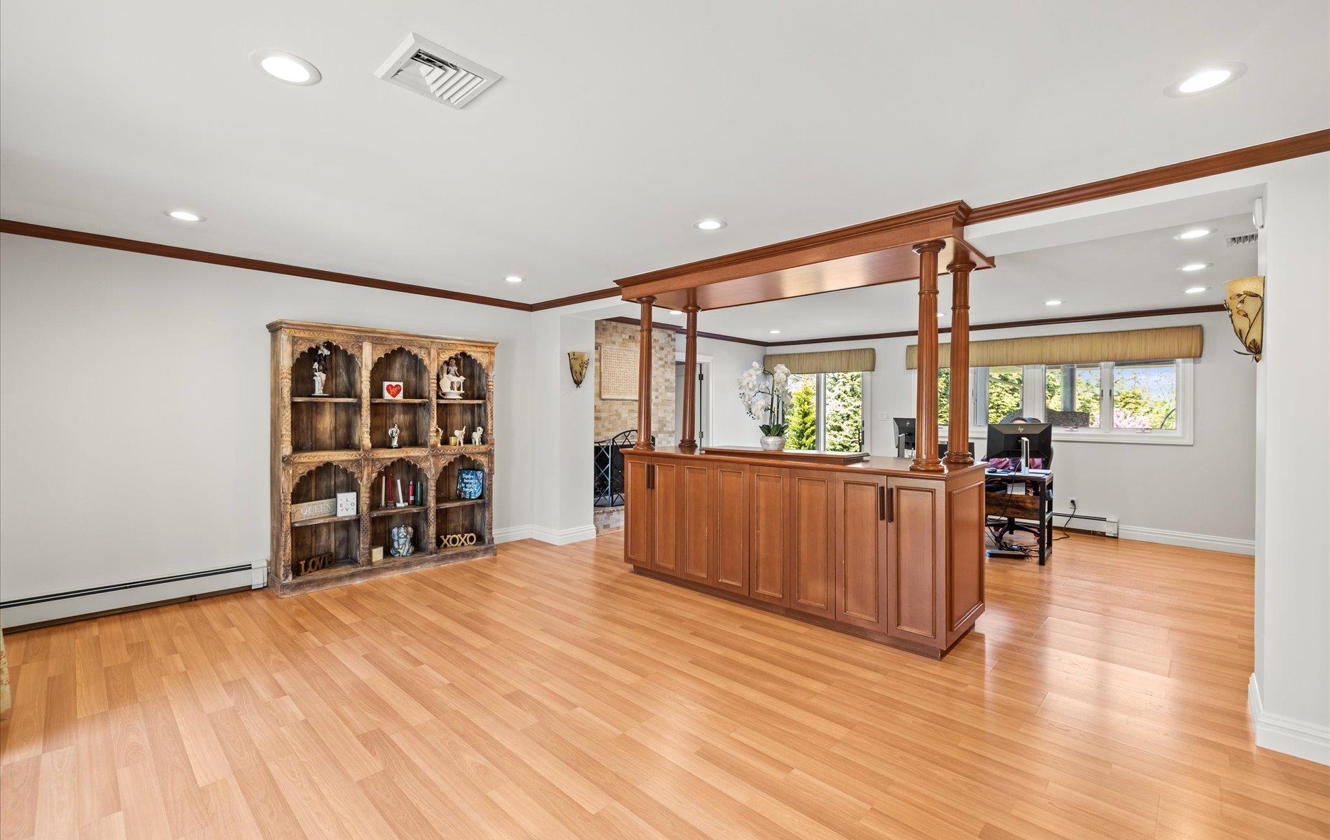 5 Glen Hill Court