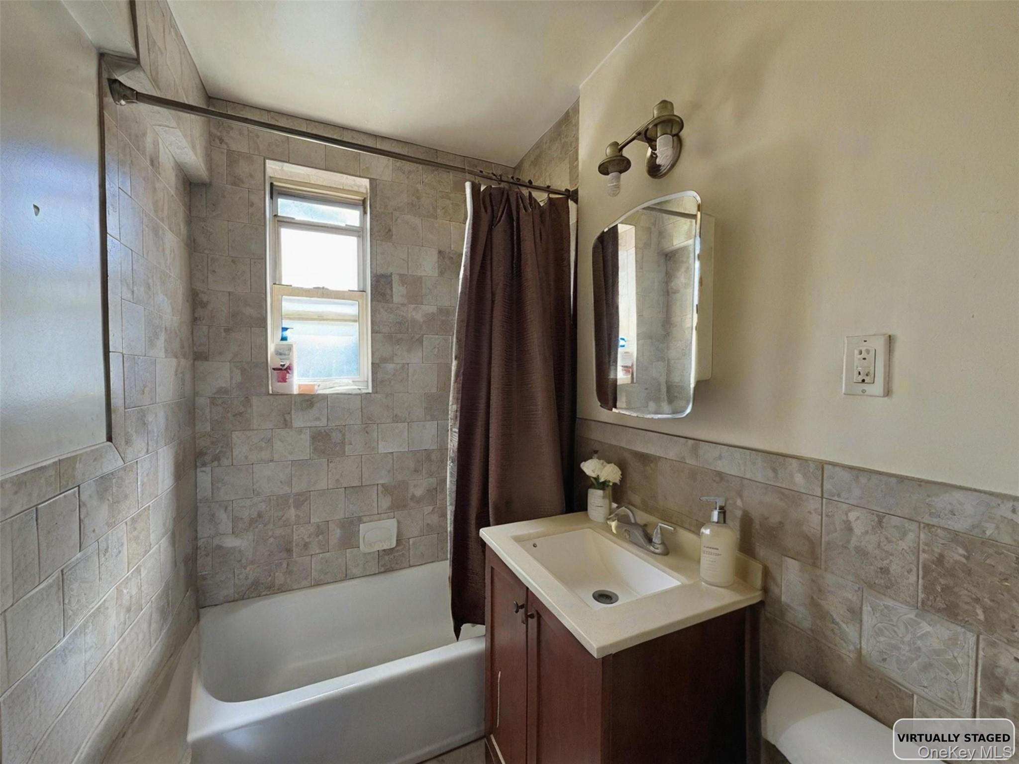 27-04 parsons Boulevard 6