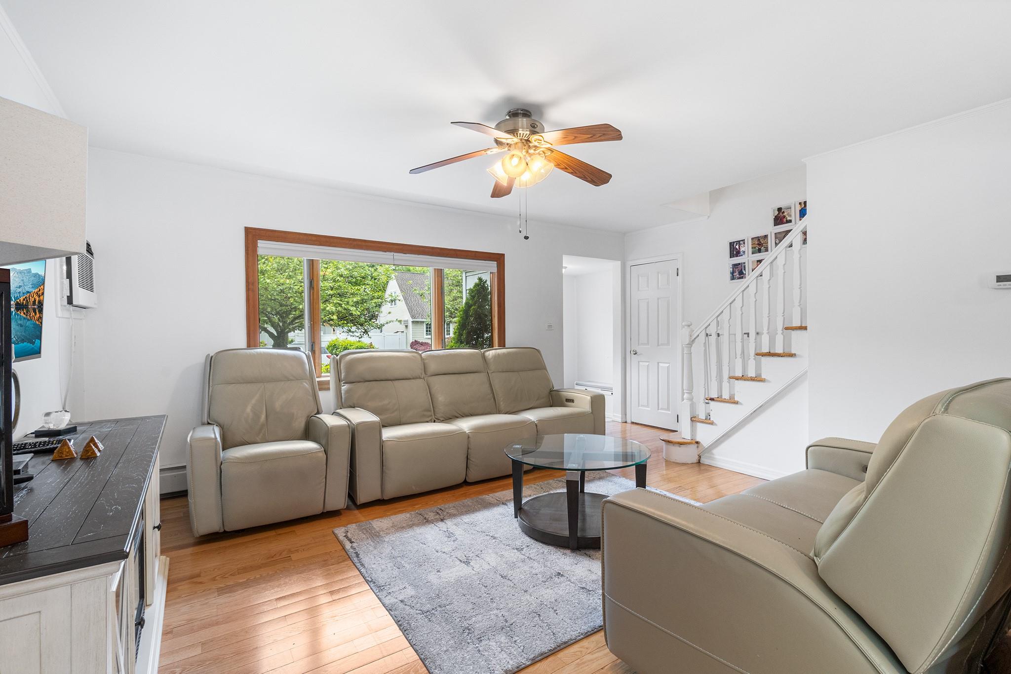 6 Cinque Drive, Farmingdale, New York image 5