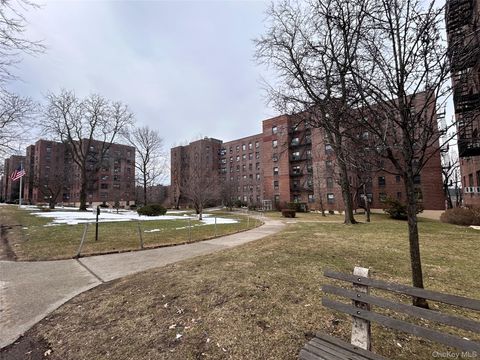 2534 Union Street 2F Flushing NY 11354