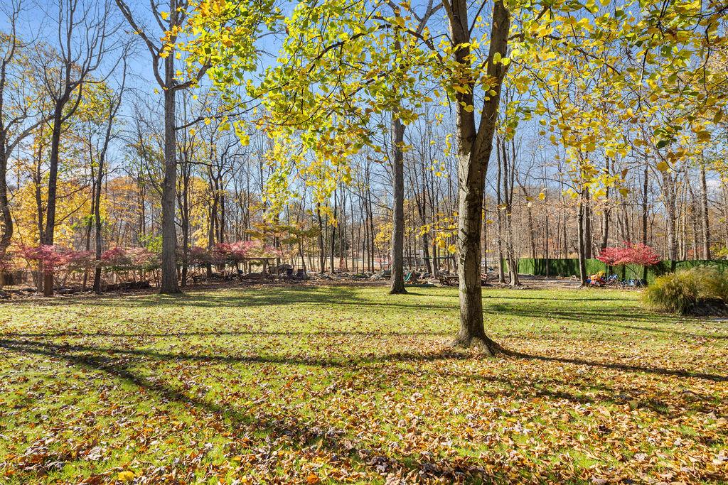 25 Edgebrook Lane, Airmont, New York image 34