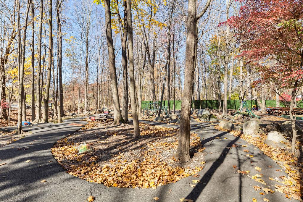 25 Edgebrook Lane, Airmont, New York image 26