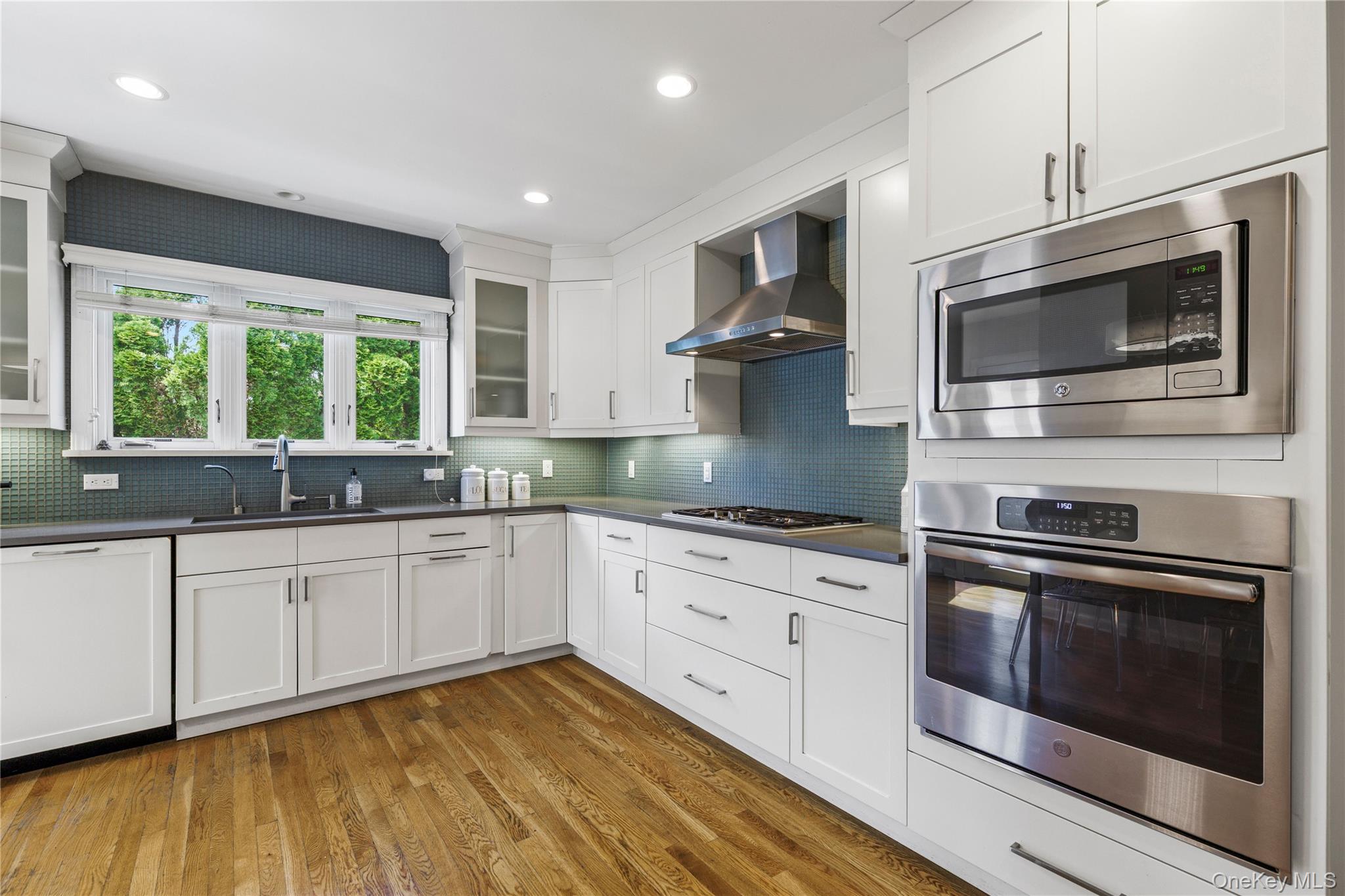 14 Echo Bay Place