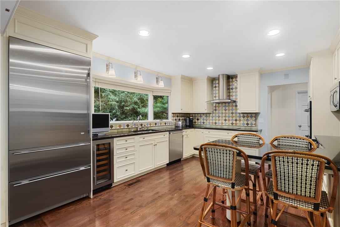 2 Winding Brook Drive, Larchmont, New York image 9
