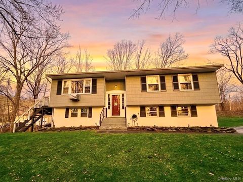 Homes For Sale - 182 Downing Road<br/> Pleasant Valley, NY 12569