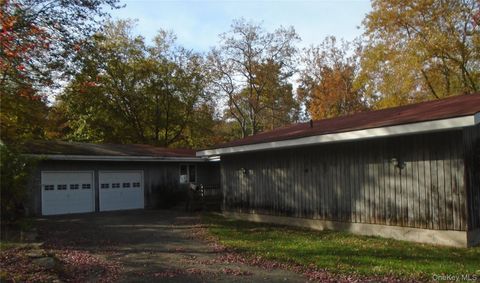 Homes For Sale - 224 Longfellow Drive<br/> Putnam County, Carmel, NY 10512