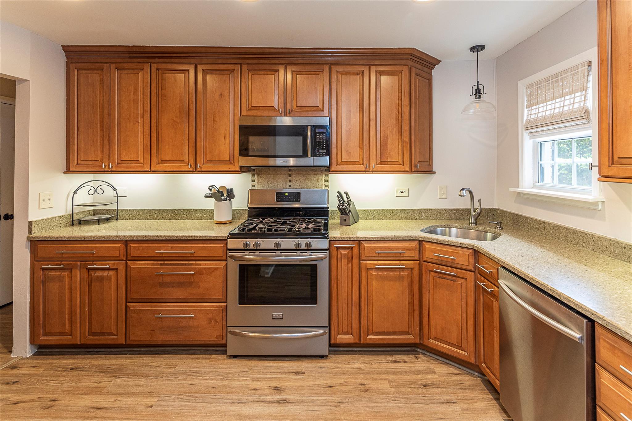 50 Louisiana Avenue #9R, Bronxville, New York image 11