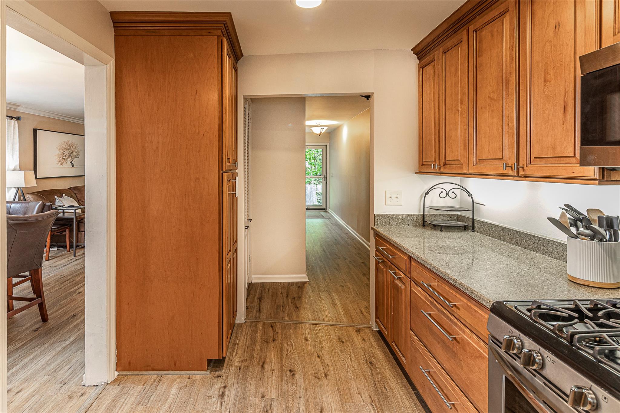 50 Louisiana Avenue #9R, Bronxville, New York image 10