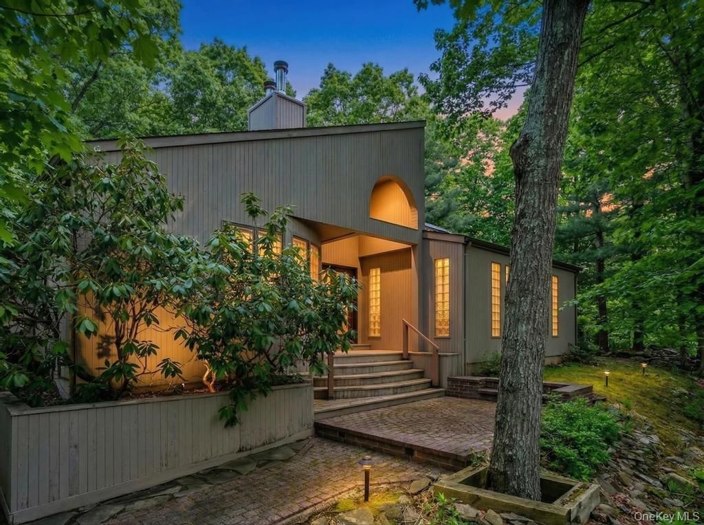 Photo of 1 Audubon Gate, Miller Place, NY 11764 (MLS # 979324)