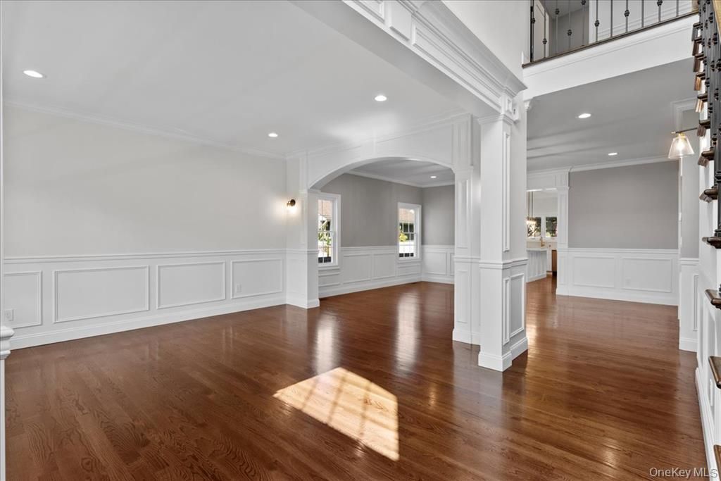 Photo of 17 Hannington Avenue, Wantagh, NY 11793 (MLS # 920001)