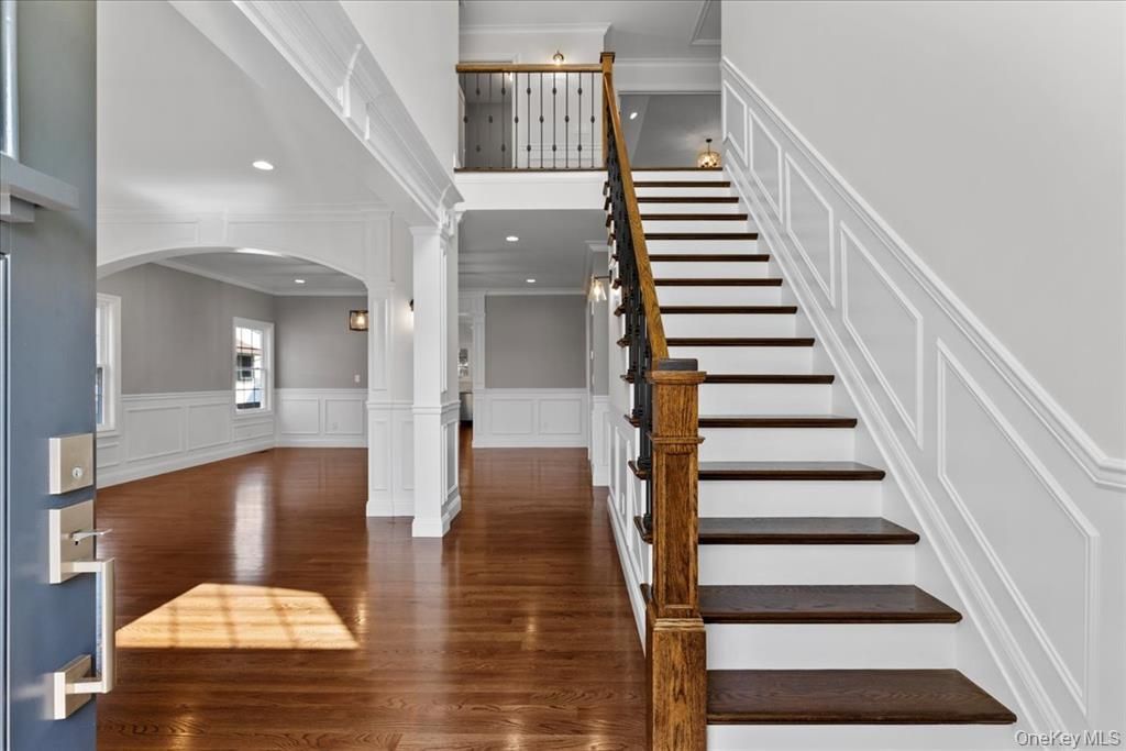 Photo of 17 Hannington Avenue, Wantagh, NY 11793 (MLS # 920001)