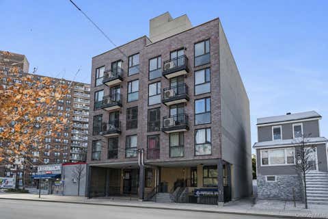 Condo For Sale - 5540 97th Place #3A<br/> Corona, NY 11368