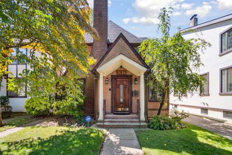 71-38 Harrow Street Forest Hills NY 11375