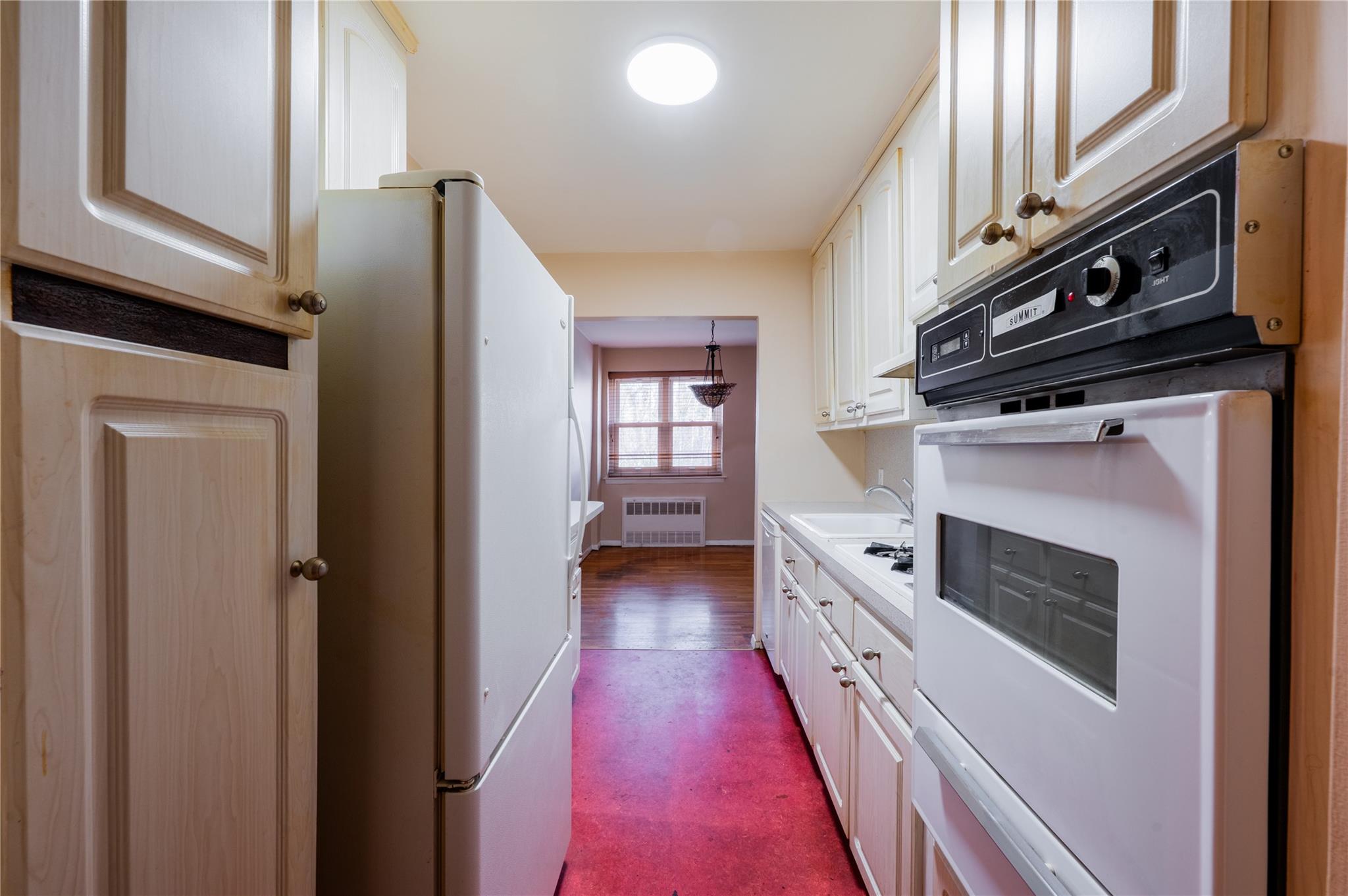 34 Pearsall Avenue #3J, Glen Cove, New York image 13