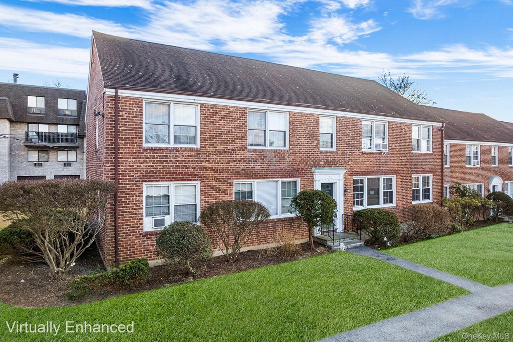 Photo of 109 N Broadway #K4, White Plains, NY 10603 (MLS # 943352)