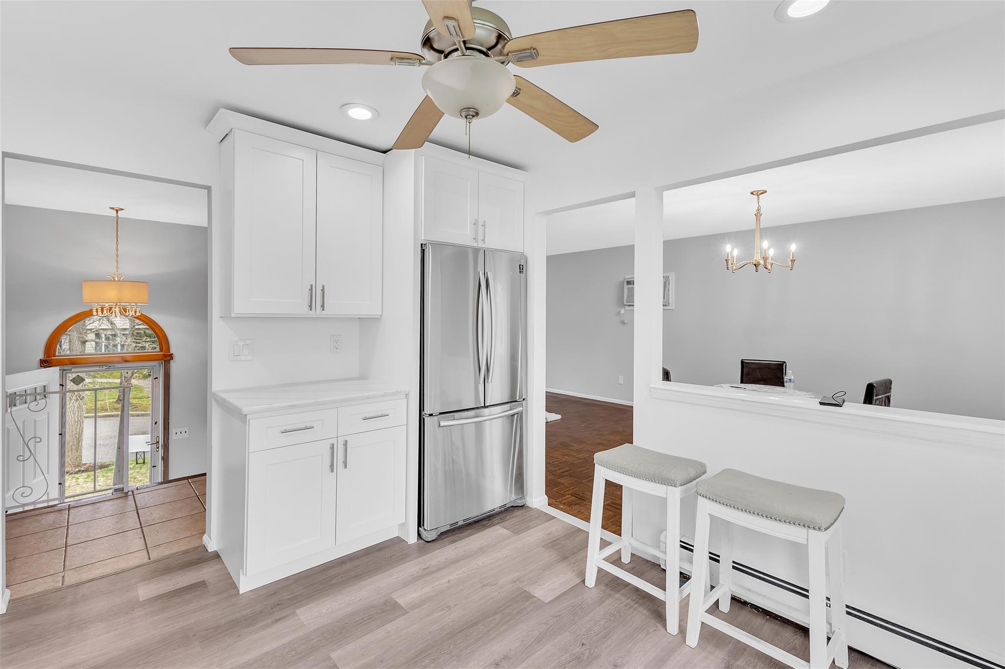 12 Lamb Place, Dix Hills, New York image 10