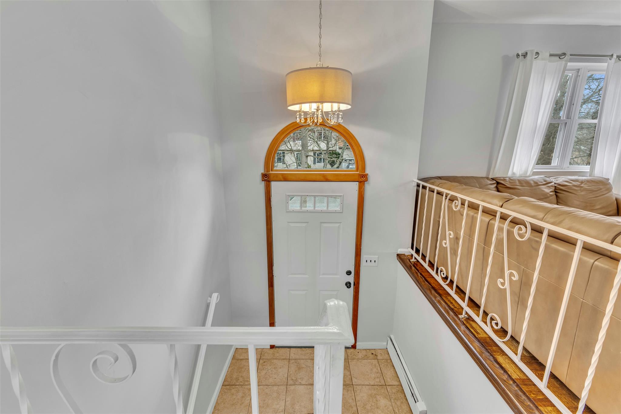 12 Lamb Place, Dix Hills, New York image 9