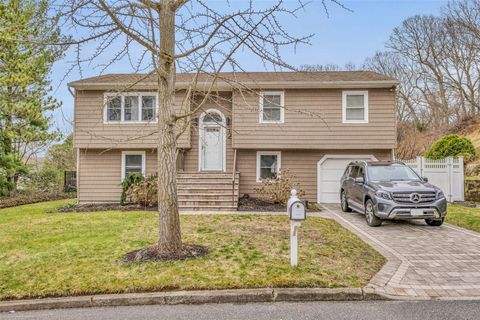 12 Lamb Place Dix Hills NY 11746