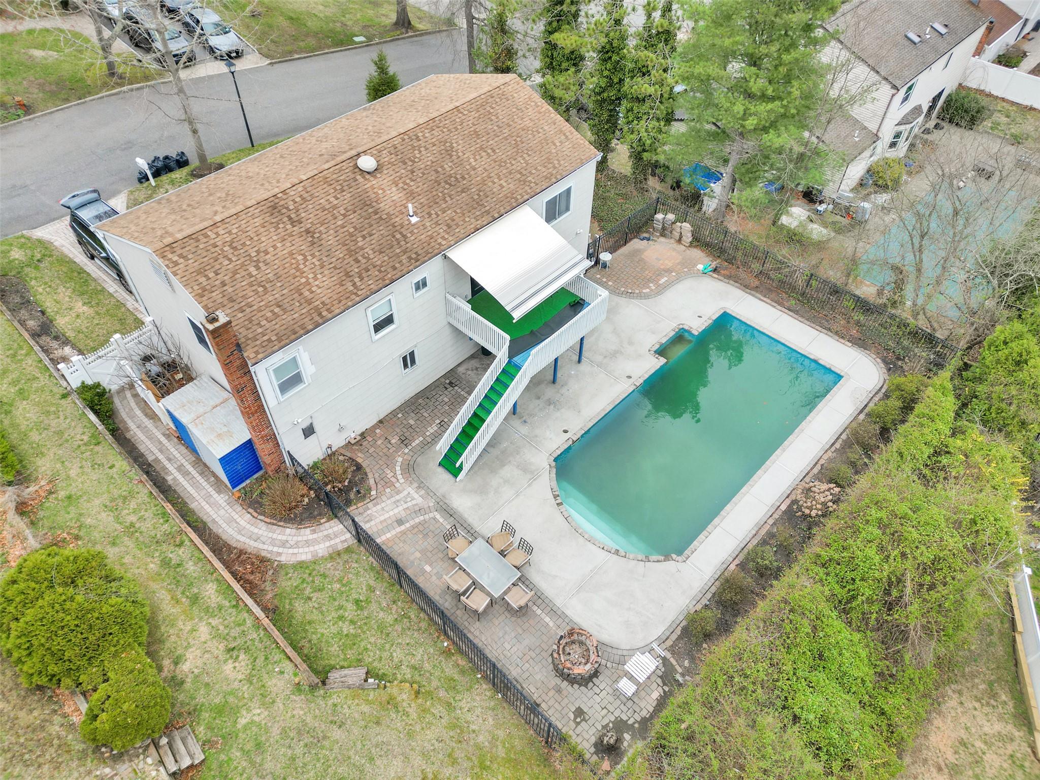 12 Lamb Place, Dix Hills, New York image 28