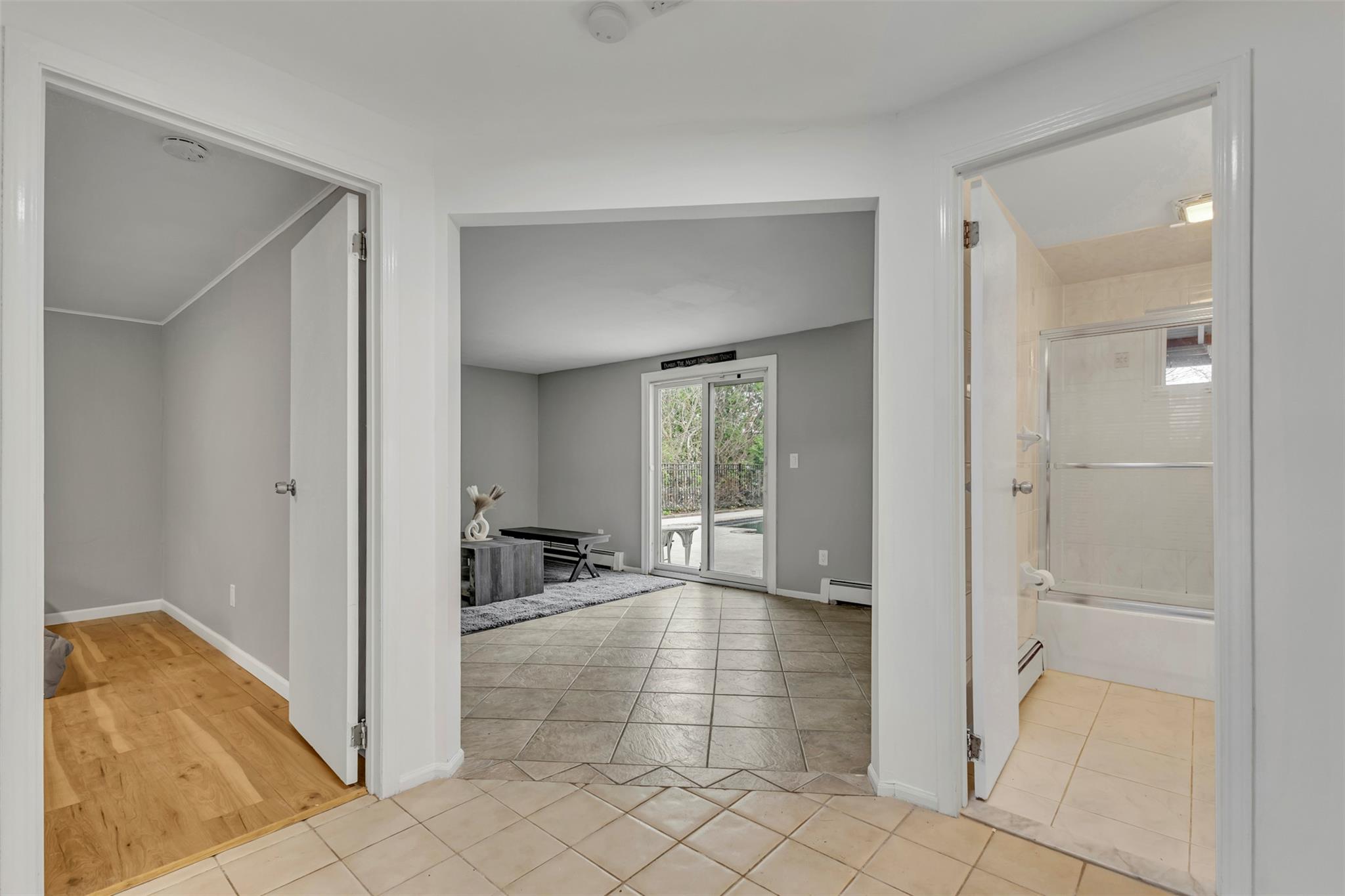 12 Lamb Place, Dix Hills, New York image 20