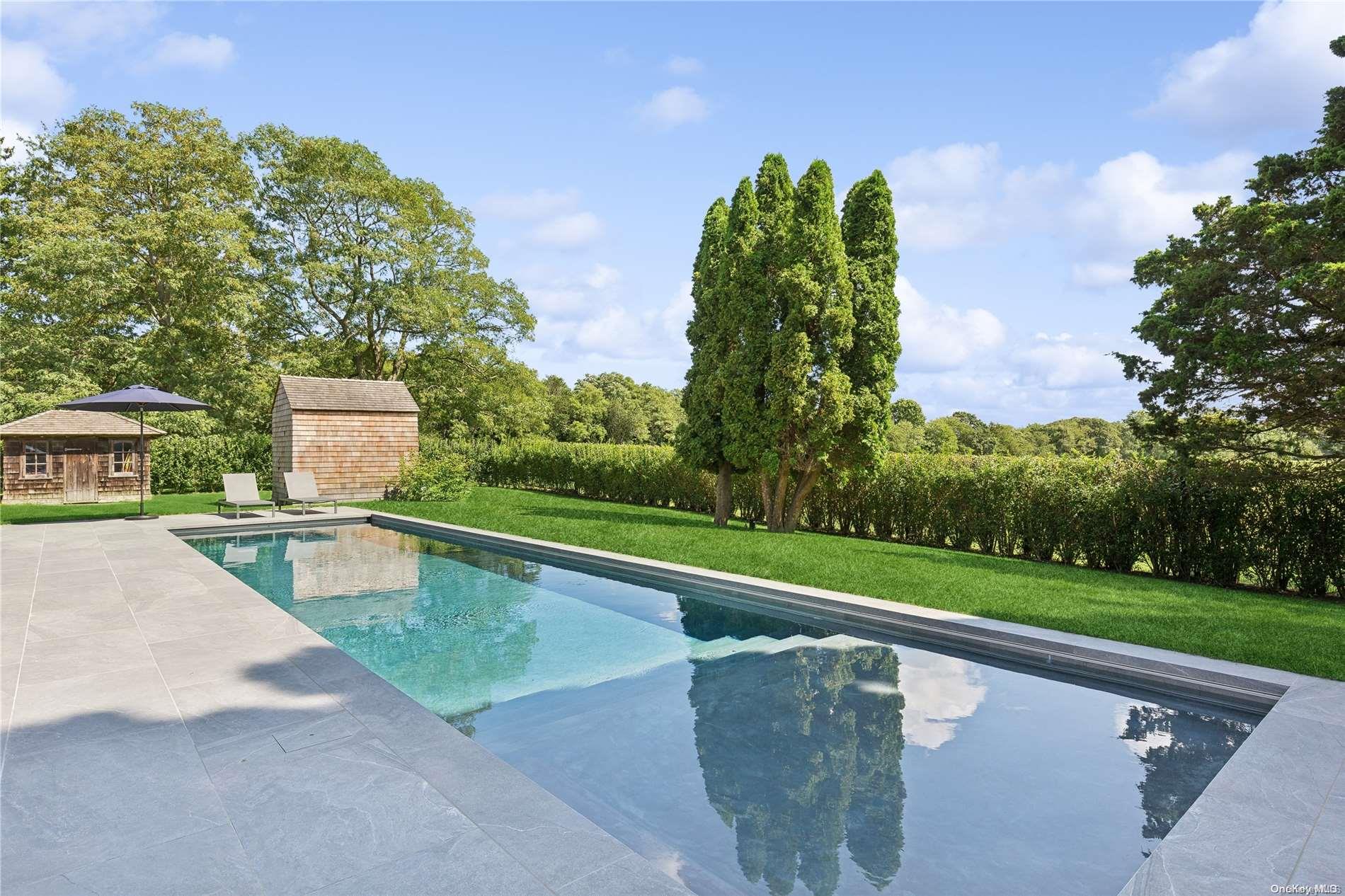 2803 Montauk Highway