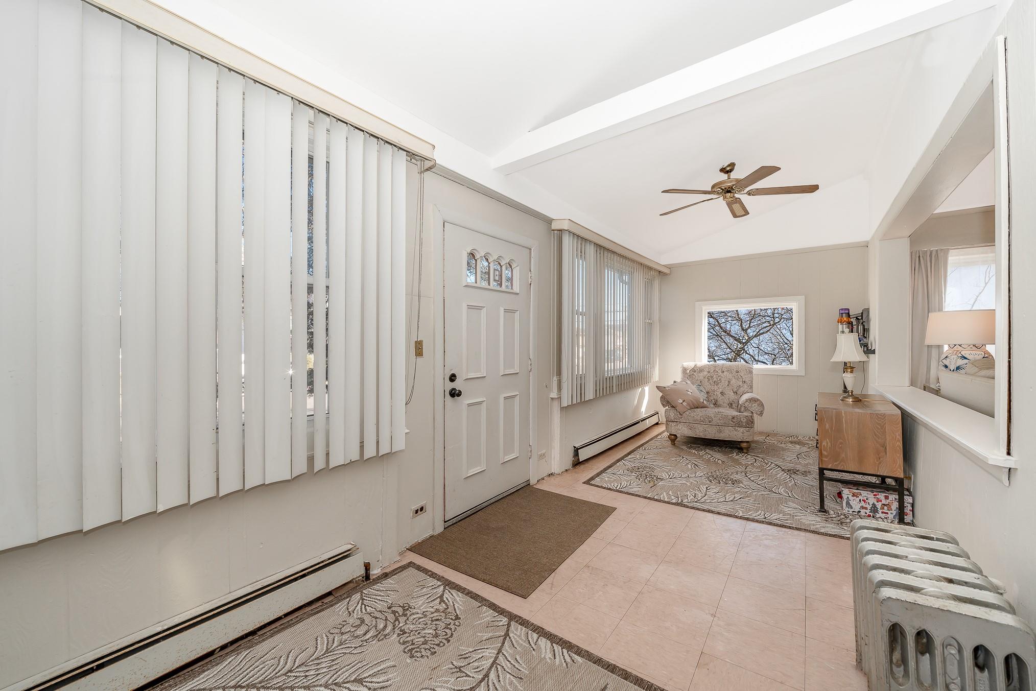 380 S Long Beach Avenue, Freeport, New York image 15