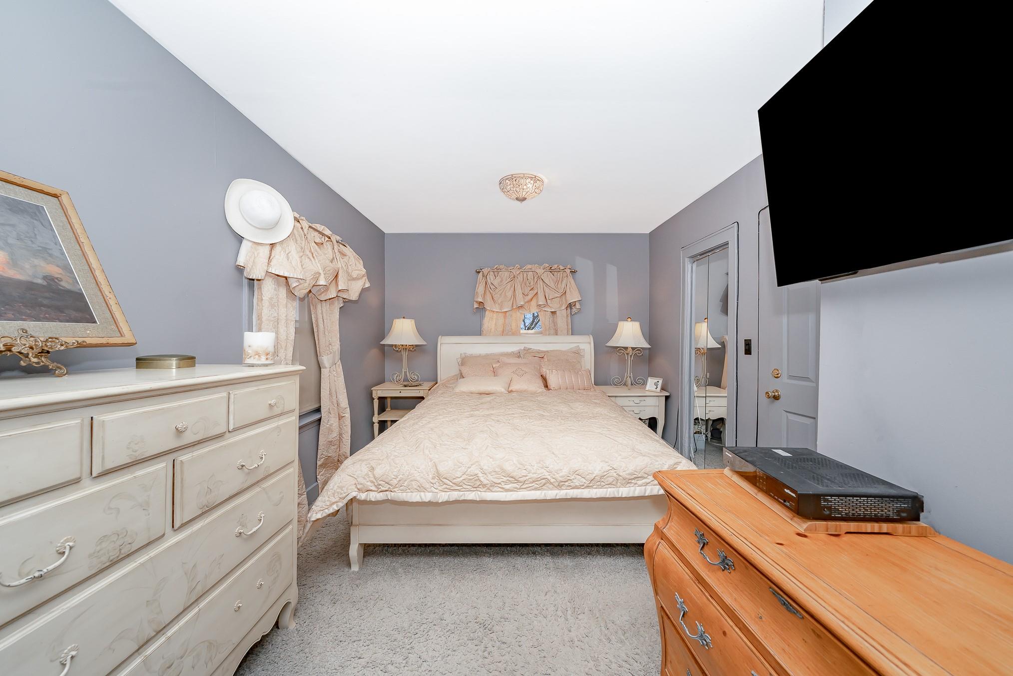 380 S Long Beach Avenue, Freeport, New York image 20