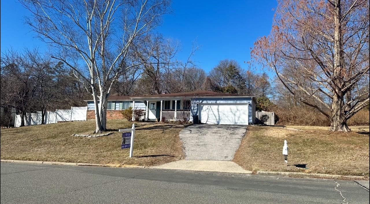 106 University Heights Drive, Stony Brook, New York image 3