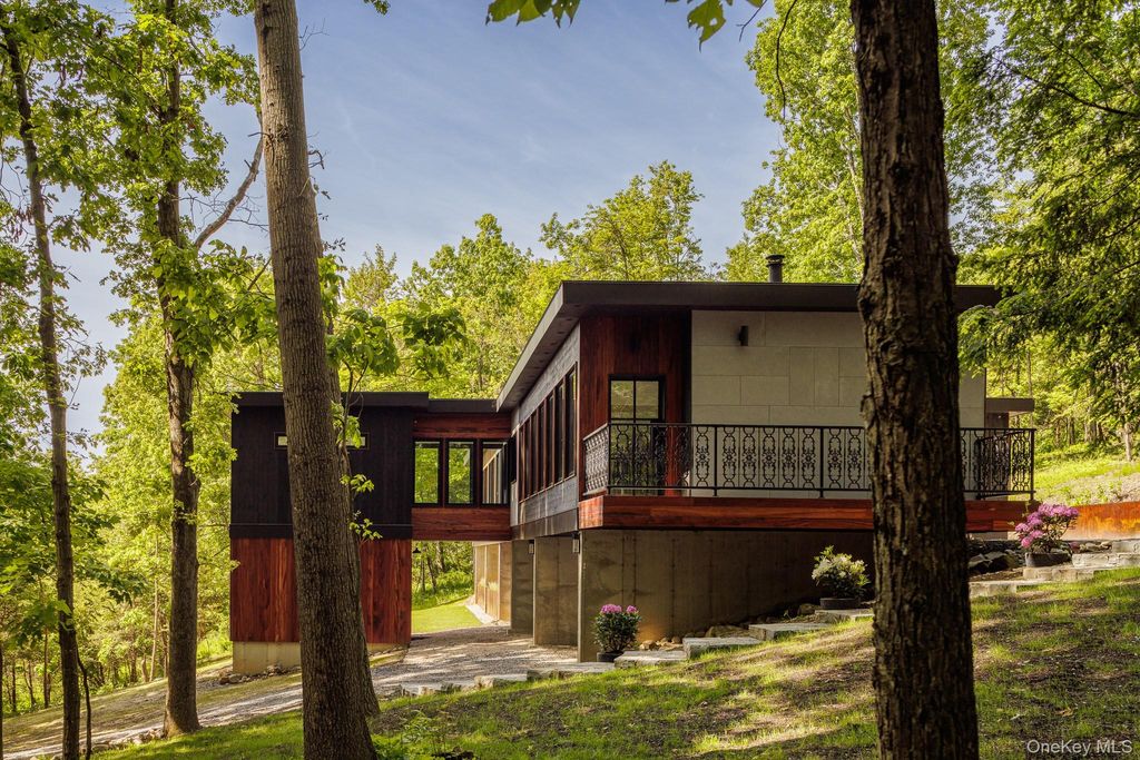 Photo of 490 Old State Route 82 Rd, Craryville, NY 12521 (MLS # 922702)