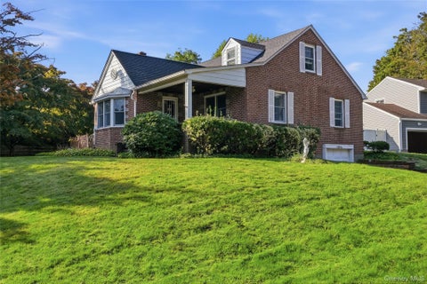 Photo of 5 Ivy Hill Court, Huntington, NY 11743 (MLS # 1065154)