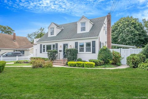 3862 Clark Street Seaford NY 11783