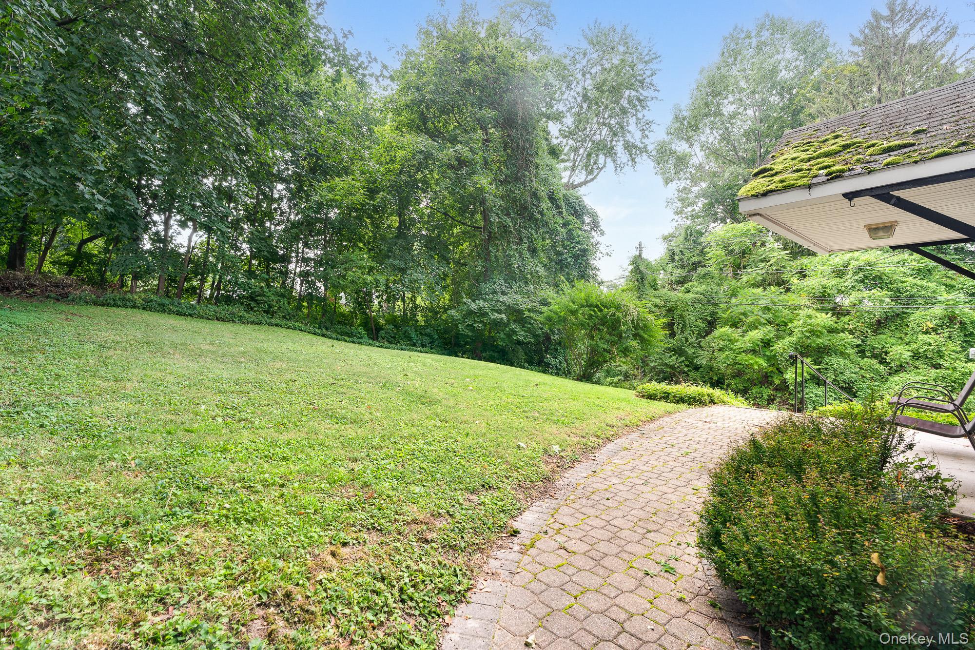 14 Schoolhouse Lane