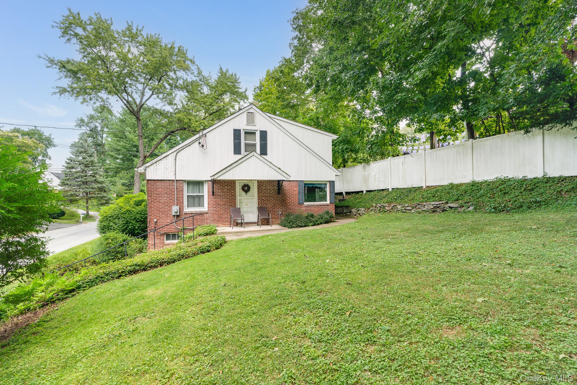 14 Schoolhouse Lane