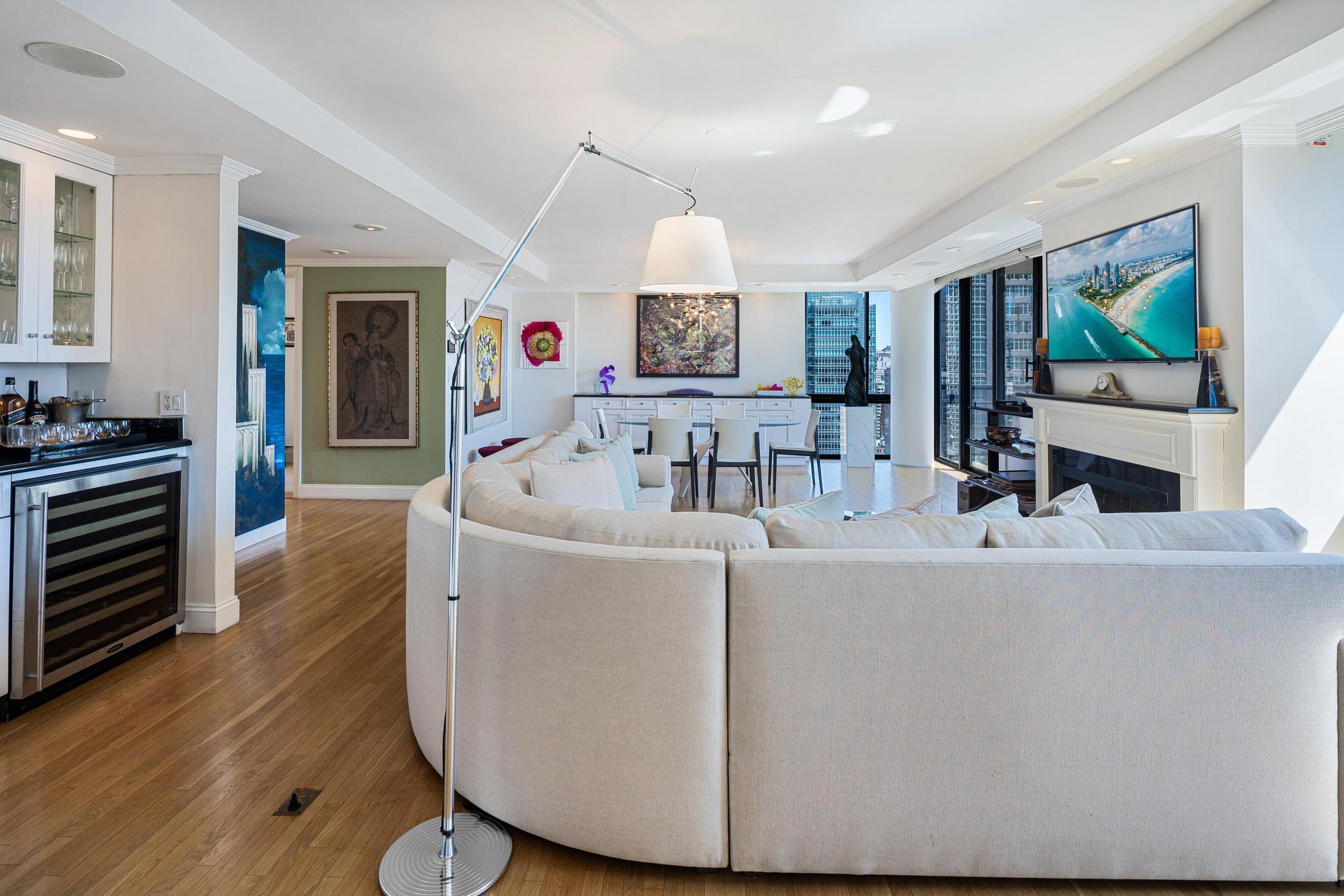 255 E 49th Street 30ABC