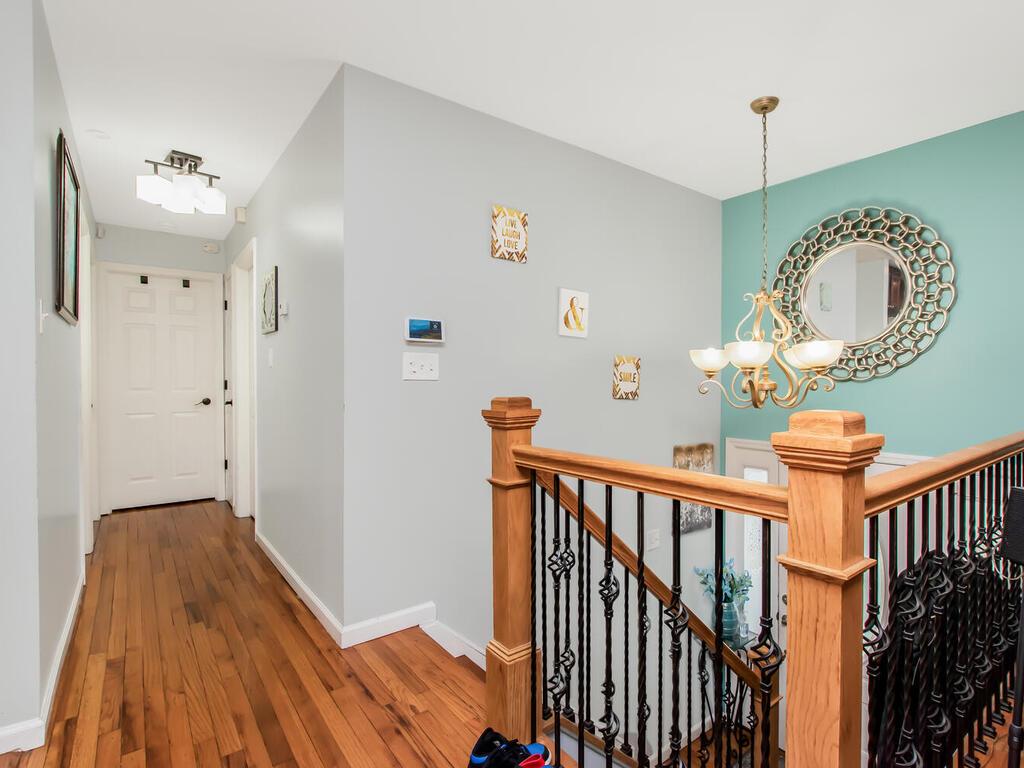 34 New Hampshire Avenue, Bay Shore, New York image 10