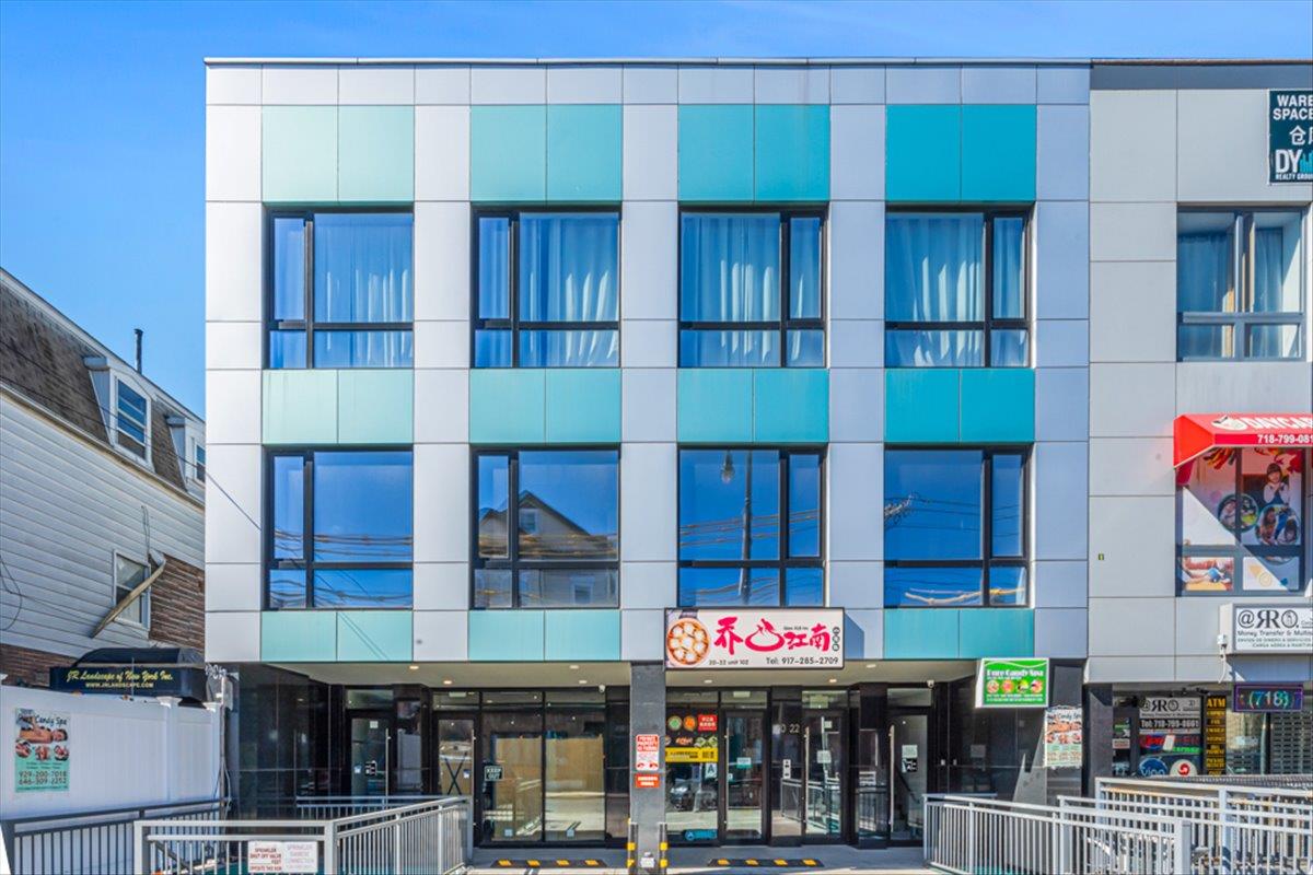 20-22 W College Point Boulevard Court, College Point, New York image 14