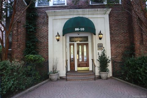 Photo of 86-10 34th Avenue #624, Jackson Heights, NY 11372 (MLS # 920418)