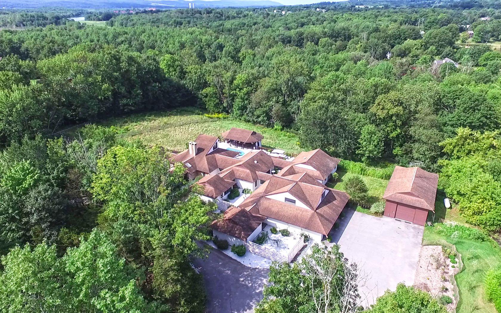 Rental Property at Paradise Lane, Warwick, New York - Bedrooms: 3 
Bathrooms: 4 
Rooms: 10  - $6,500 MO.