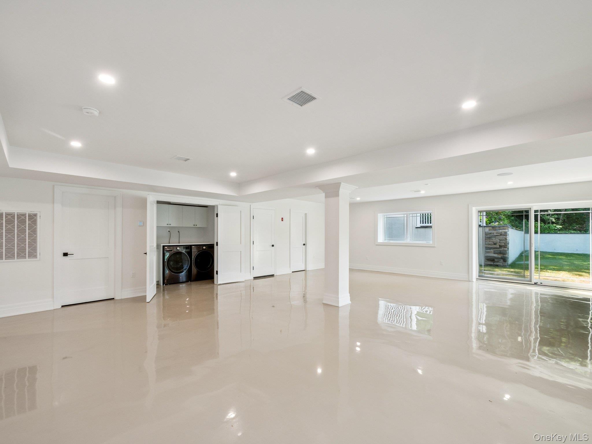 2 Arthur Place
