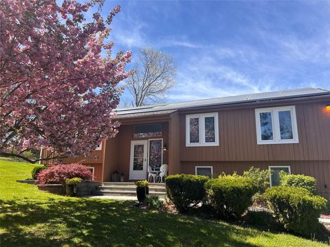 20 Lake Road Mahopac NY 10541