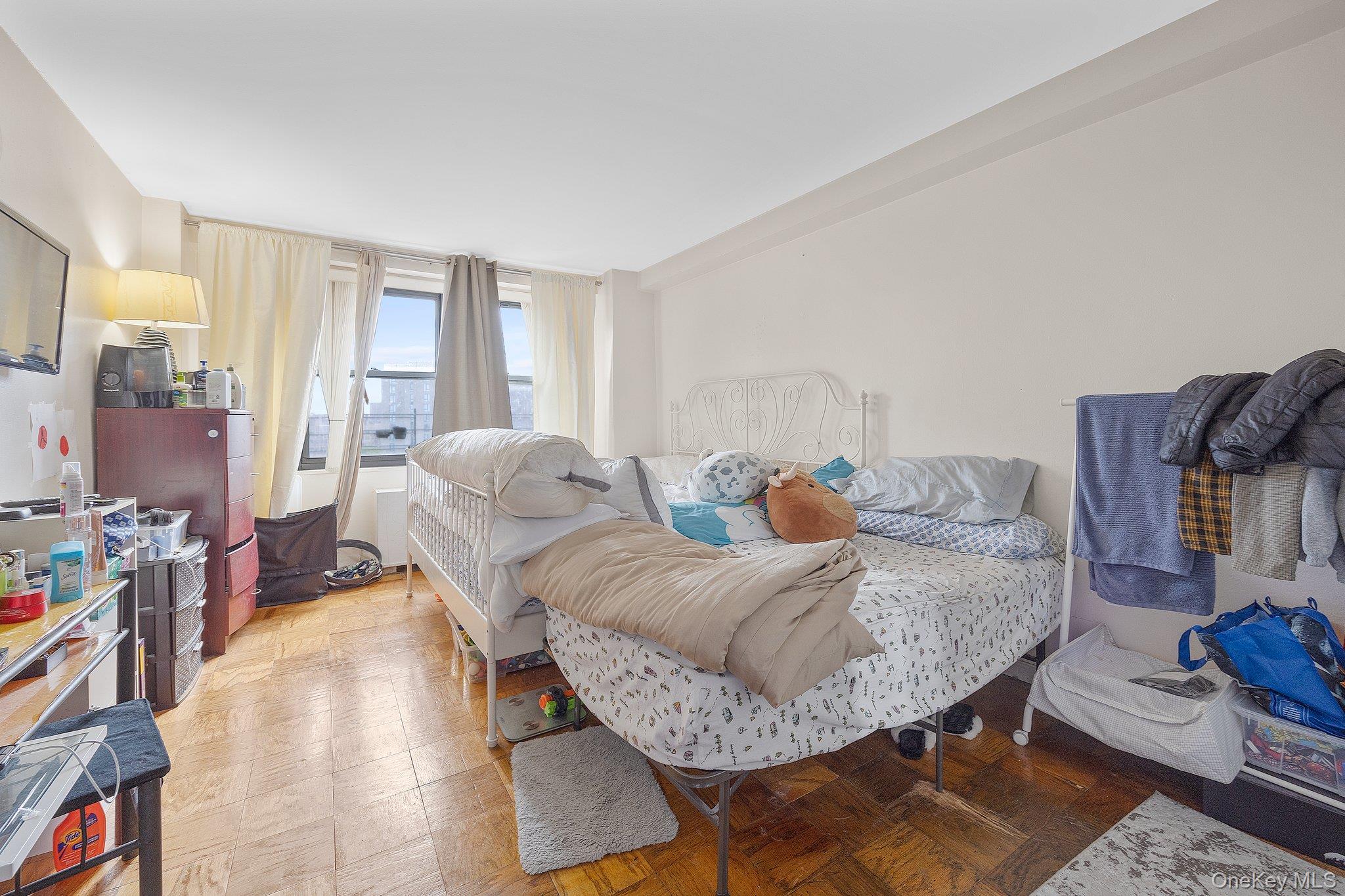 61-20 Grand Central Parkway #A901