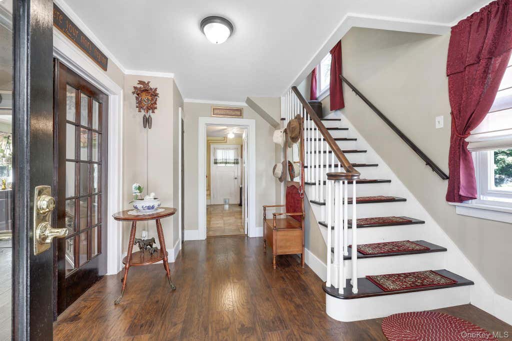 Photo of 9 Garden Street, Hyde Park, NY 12538 (MLS # 1035129)