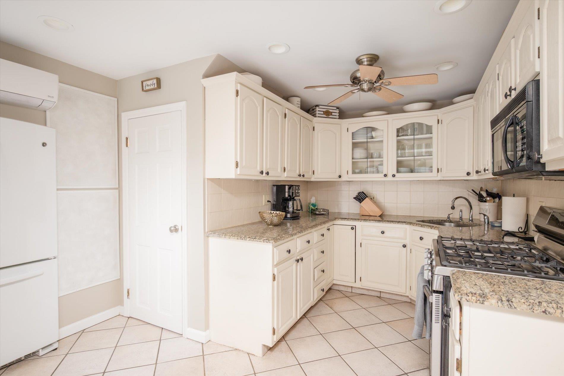 596 Patten Avenue, Oceanside, New York image 9